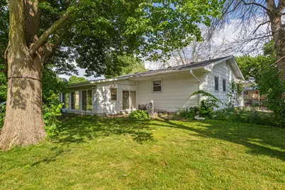 1516 Wellington Crescent, Faribault, MN 55021 - Photo 3