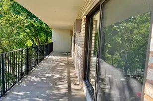 10511 Cedar Lake Rd, Minnetonka, MN 55305 - Photo 15