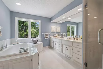 10421 Shelter Grove, Eden Prairie, MN 55347 - Photo 13