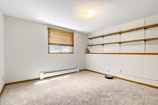 7024 Halifax Ave N, Brooklyn Center, MN 55429 - Photo 15