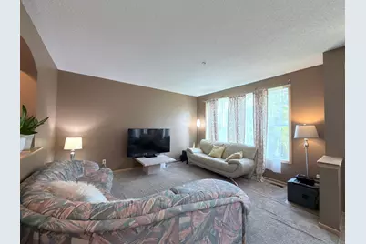 13705 54th Avenue N, Plymouth, MN 55446 - Photo 11