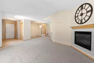 2100 Burr Oak Dr #B, Austin, MN 55912 - Photo 9