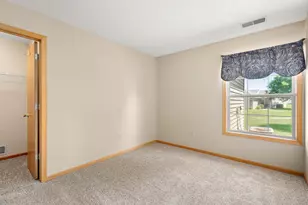 2100 Burr Oak Dr, Austin, MN 55912 - Photo 25
