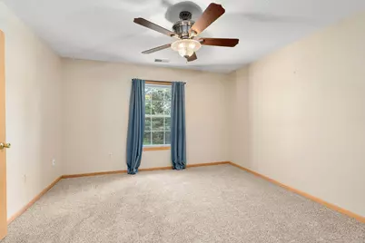 2100 Burr Oak Dr #B, Austin, MN 55912 - Photo 21