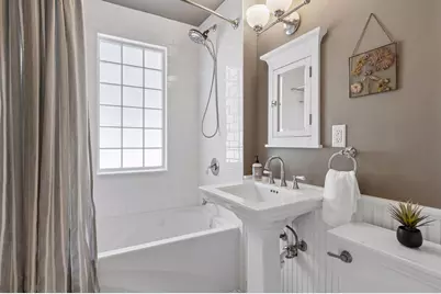 4219 Grand Avenue S, Minneapolis, MN 55409 - Photo 19