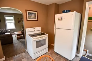 417 Kendall Ave S, Thief River Falls, MN 56701 - Photo 13