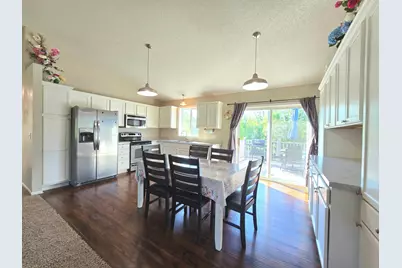 1125 Pioneer Trail SE, Cambridge, MN 55008 - Photo 9