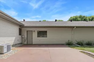 2210 Brookwood Ct, Fergus Falls, MN 56537 - Photo 25