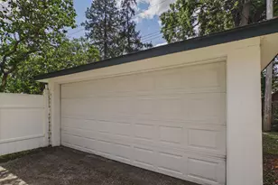 447 E School St, Owatonna, MN 55060 - Photo 37