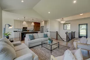 908 Gavin Pass, Hudson, WI 54016 - Photo 9