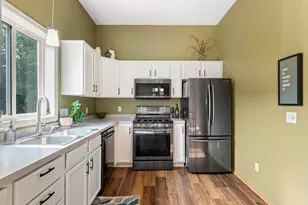 1403 Constitutional Dr, Northfield, MN 55057 - Photo 17