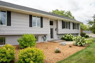 6757 Horseshoe Bend Dr, Corcoran, MN 55340 - Photo 3