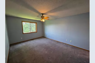 832 Matthew Drive, Chaska, MN 55318 - Photo 5