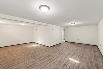 1582 3rd Street E, Saint Paul, MN 55106 - Photo 29