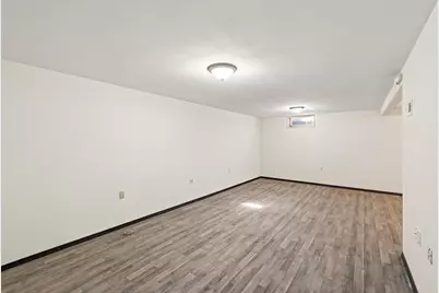 1582 3rd Street E, Saint Paul, MN 55106 - Photo 25