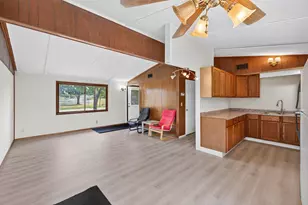 1582 3rd St E, Saint Paul, MN 55106 - Photo 11