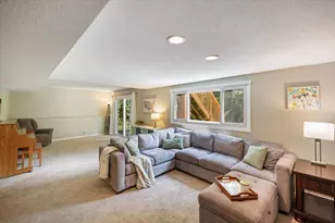 8944 Darnel Rd, Eden Prairie, MN 55347 - Photo 27