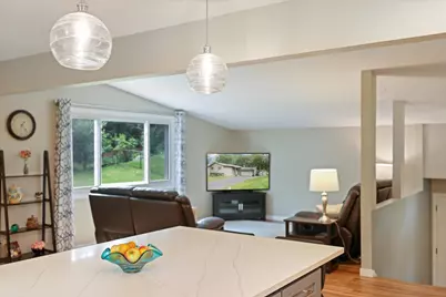 8944 Darnel Road, Eden Prairie, MN 55347 - Photo 3