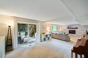 8944 Darnel Rd, Eden Prairie, MN 55347 - Photo 31