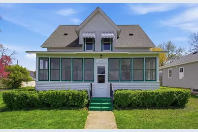 827 7th Avenue SW, Faribault, MN 55021 - Photo 1