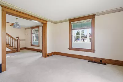 827 7th Avenue SW, Faribault, MN 55021 - Photo 5