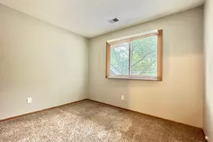 18462 Creeks Bend Dr, Minnetonka, MN 55345 - Photo 19