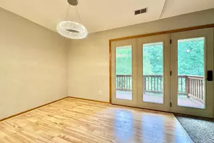 18462 Creeks Bend Dr, Minnetonka, MN 55345 - Photo 15