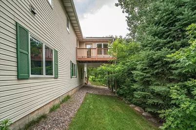 1060 Dennis Street S, Maplewood, MN 55119 - Photo 67