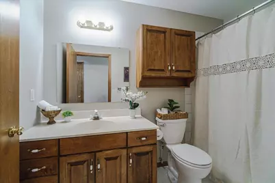 1060 Dennis Street S, Maplewood, MN 55119 - Photo 29