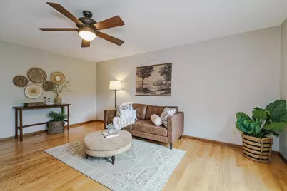 1060 Dennis Street S, Maplewood, MN 55119 - Photo 19