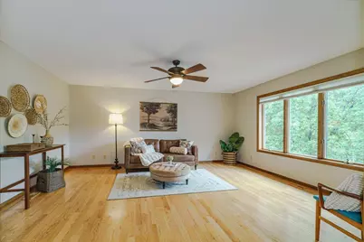 1060 Dennis Street S, Maplewood, MN 55119 - Photo 15