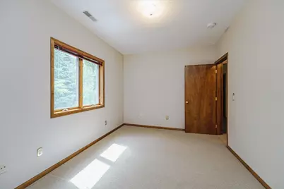 1060 Dennis Street S, Maplewood, MN 55119 - Photo 57