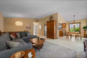 2824 Fernwood St, Roseville, MN 55113 - Photo 21