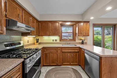 2824 Fernwood Street, Roseville, MN 55113 - Photo 27