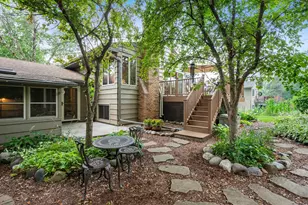 2824 Fernwood St, Roseville, MN 55113 - Photo 7