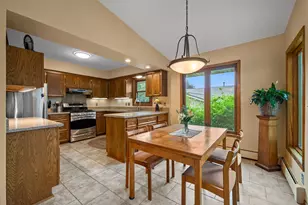 2824 Fernwood St, Roseville, MN 55113 - Photo 25