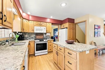 365 Windsor Lane, Mahtomedi, MN 55115 - Photo 9