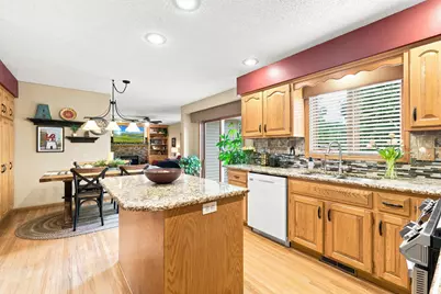 365 Windsor Lane, Mahtomedi, MN 55115 - Photo 7