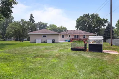 7040 Jersey Avenue N, Brooklyn Park, MN 55428 - Photo 31