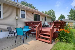 7040 Jersey Ave N, Brooklyn Park, MN 55428 - Photo 29