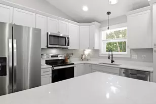 902 Wagner Rd, Menomonie, WI 54751 - Photo 9
