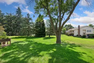 8515 W 97th St Cir, Bloomington, MN 55438 - Photo 23