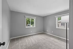 2210 Matterhorn Ln, Saint Paul, MN 55119 - Photo 13