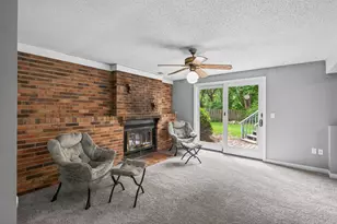 2210 Matterhorn Ln, Saint Paul, MN 55119 - Photo 15