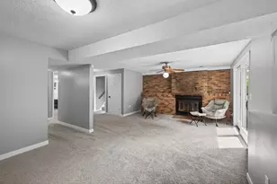 2210 Matterhorn Ln, Saint Paul, MN 55119 - Photo 17