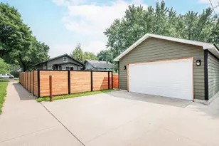 421 Snelling Ave S, Saint Paul, MN 55105 - Photo 37