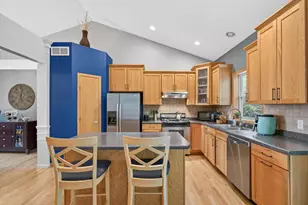 2705 Galway Ct, Hudson, WI 54016 - Photo 13