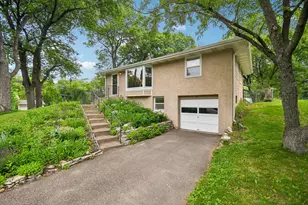 2154 William St, Roseville, MN 55113 - Photo 3