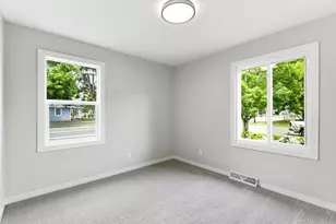 8200 Clinton Ave S, Bloomington, MN 55420 - Photo 15