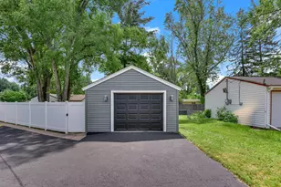 8200 Clinton Ave S, Bloomington, MN 55420 - Photo 31